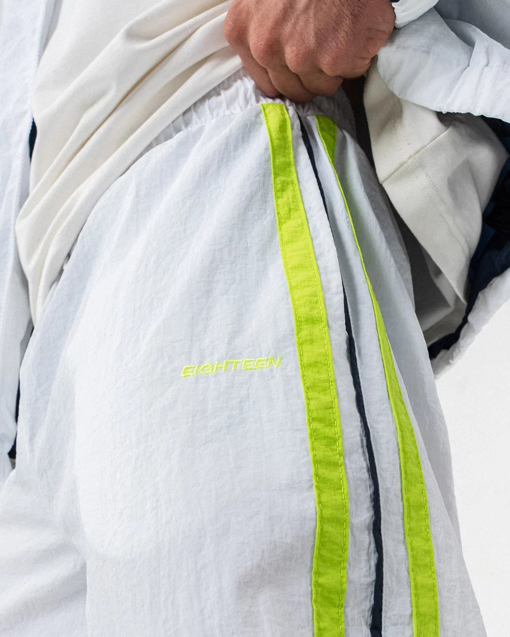Ensemble Tracksuit Oversize Plug Paris – Blanc & Vert Fluo | Nylon Technique FW25/26